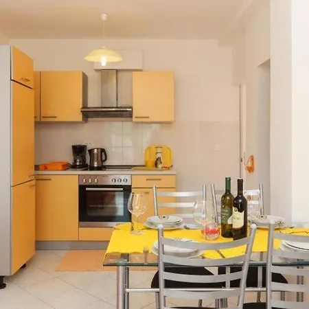 Pojko - One-bedroom With Terrace Yellow * Dubrovnik