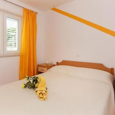 Pojko - One-bedroom With Terrace Yellow Daire Dubrovnik