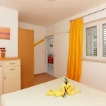 Pojko - One-bedroom With Terrace Yellow Διαμέρισμα Ντουμπρόβνικ