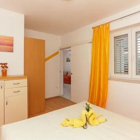 Pojko - One-bedroom With Terrace Yellow Apartment Dubrovnik