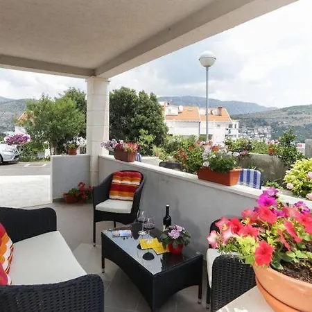 Pojko - One-bedroom With Terrace Yellow * Ragusa